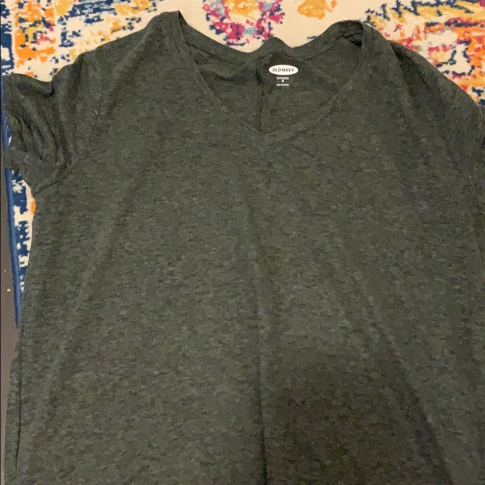 Old navy tee